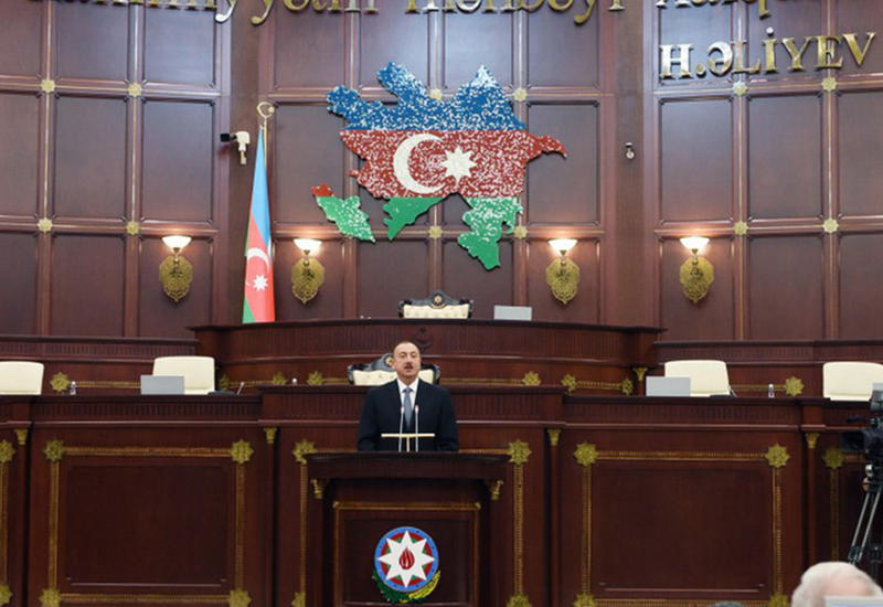 Президент Ильхам Алиев: "Никакая сторонняя сила не сможет повлиять на нашу политику"