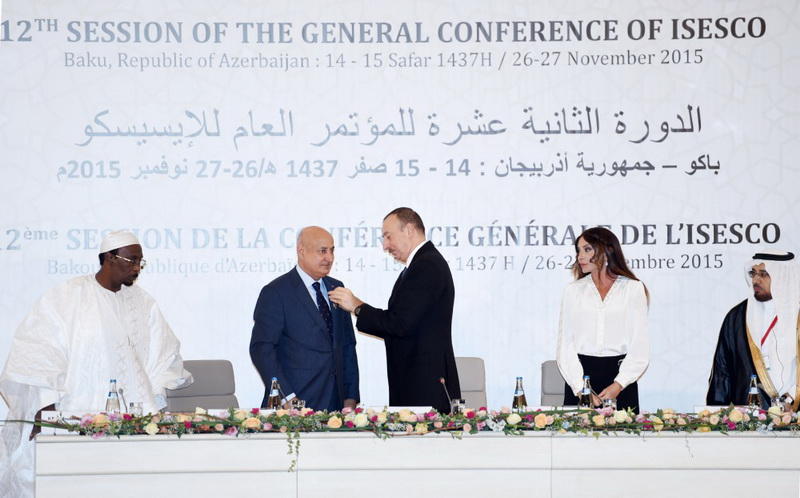 Президент Ильхам Алиев и его супруга Мехрибан Алиева приняли участие в открытии XII сессии Генеральной конференции ИСЕСКО