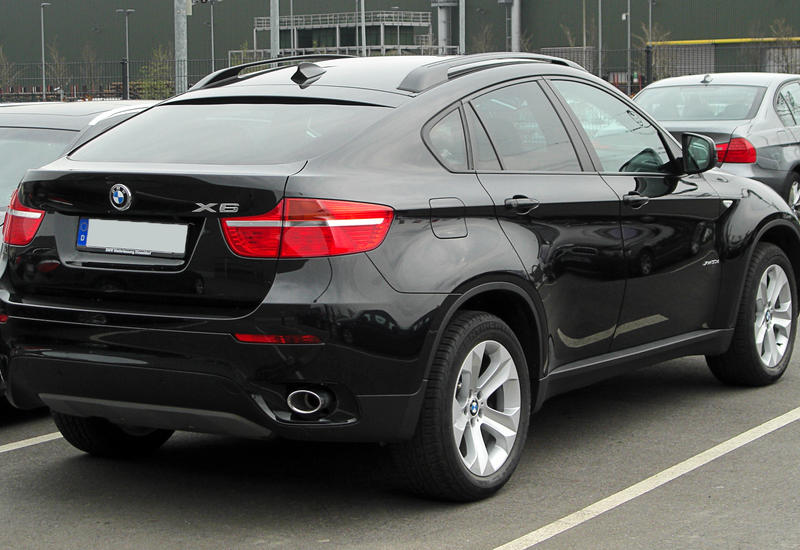 Полицейский на BMW X6 устроил смертельное ДТП