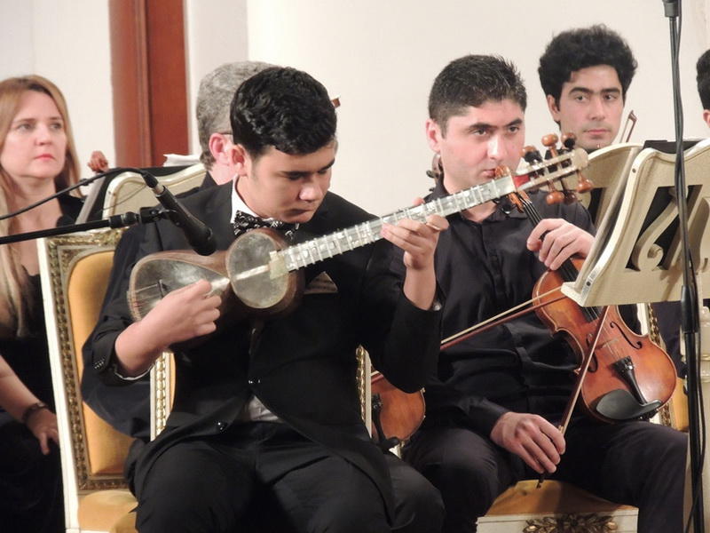Филармония почтила память шехидов великолепным концертом