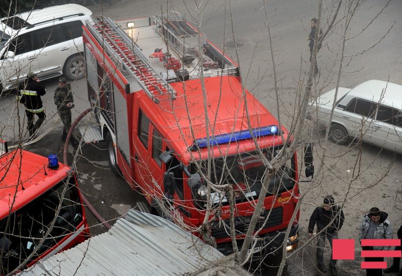 В Баку сгорел 6-этажный частный дом