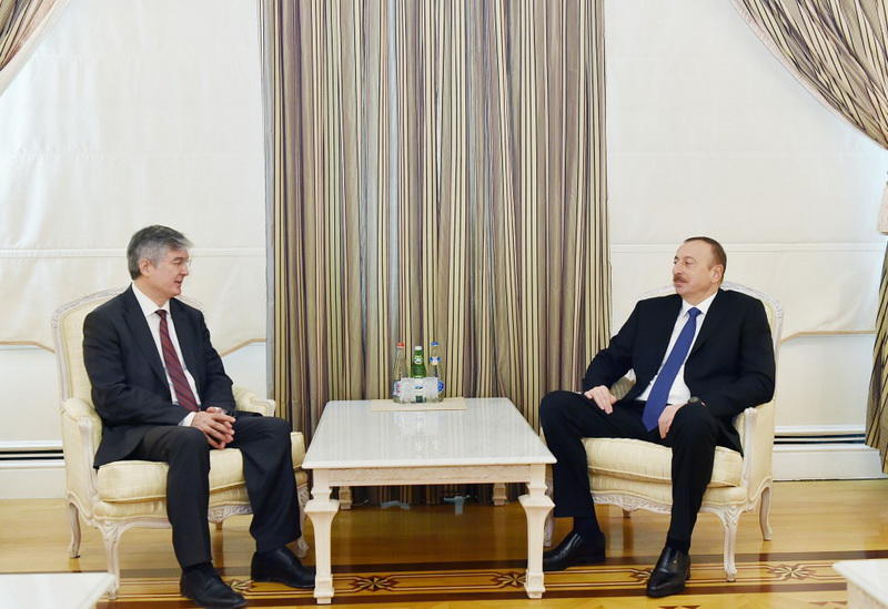 Президент Ильхам Алиев принял генерального секретаря ОЭС
