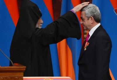 Журналисты откопали банковские счета армянского католикоса - а тот ухмыляется