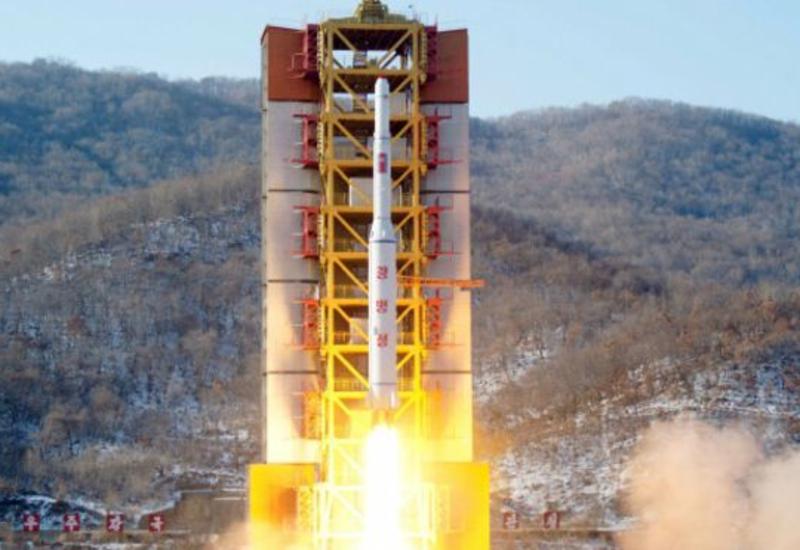 В воды Южной Кореи упала часть ракеты КНДР