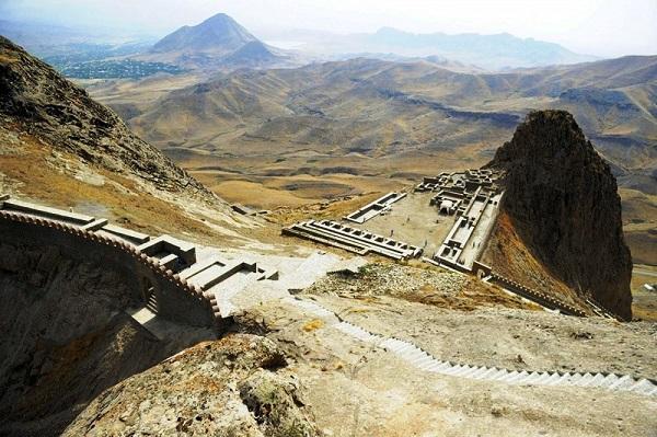 В горах Азербайджана появится город в небесах