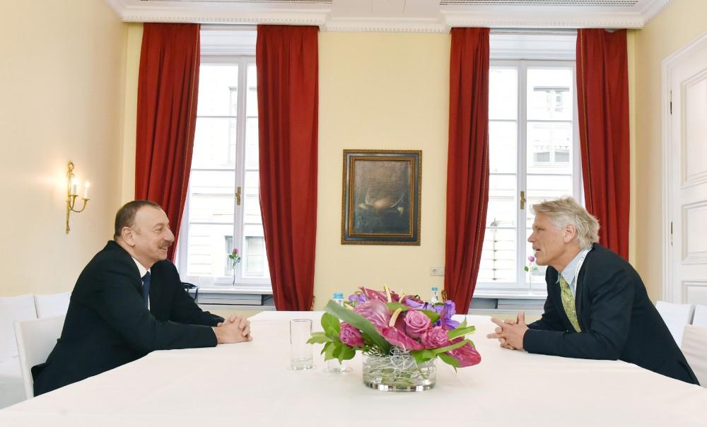 Президент Ильхам Алиев провел встречи с главами компании Goetzpartners и Восточного комитета германской экономики