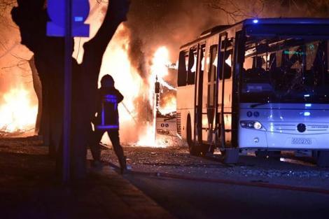 "Facebook"dan Ankara terroru üçün alqışlanacaq tətbiq