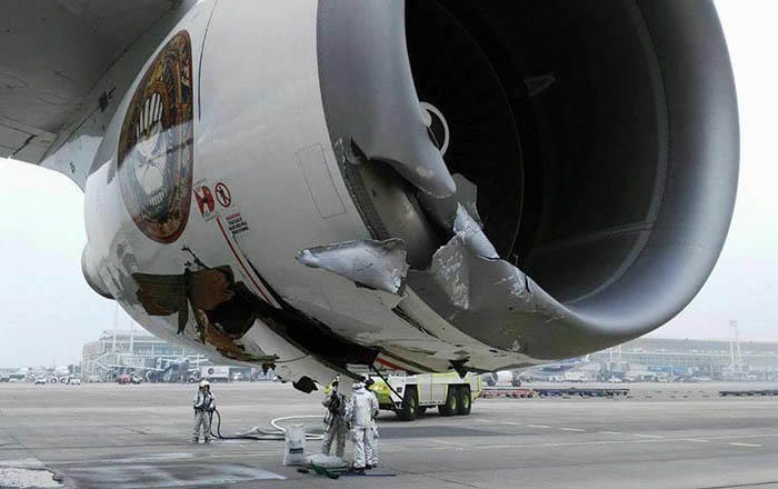 Самолет британской группы попал в аварию в аэропорту Чили