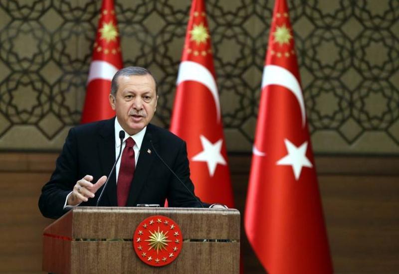 Эрдоган призвал западных политиков отреагировать на события во Франции