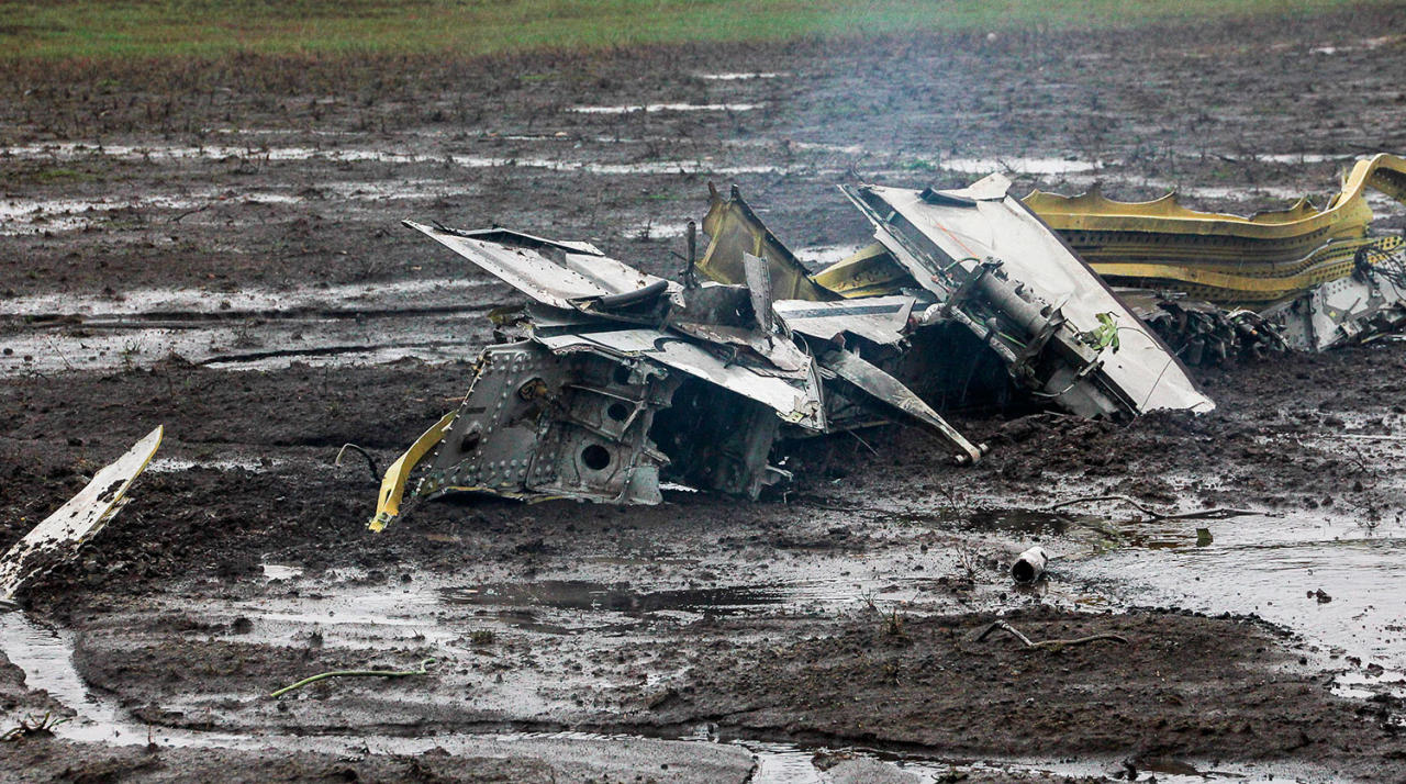 На месте катастрофы Boeing в Ростове-на-Дону