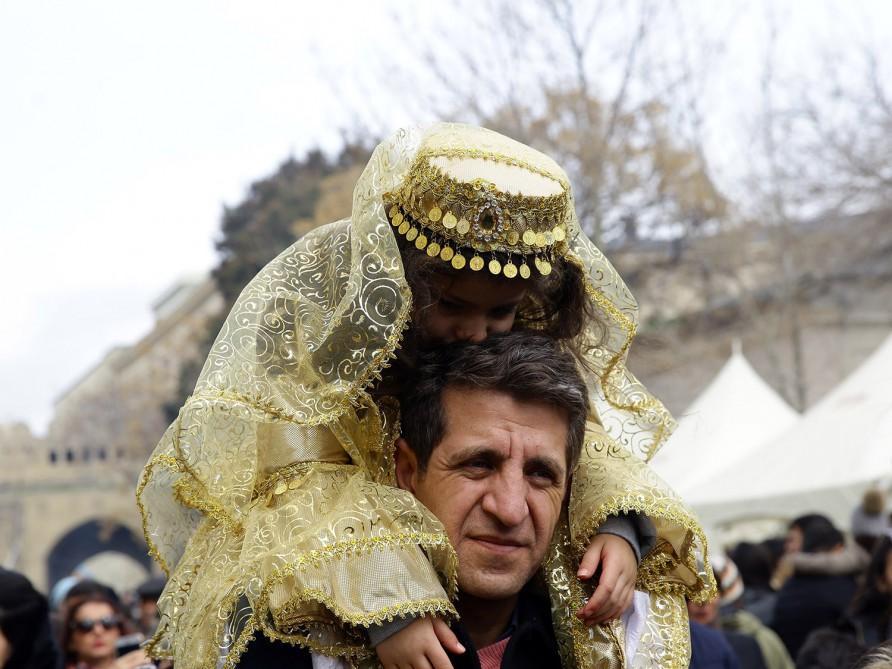 Азербайджан празднует Новруз байрамы