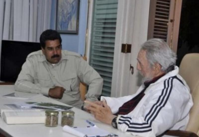 Мадуро обсудил с Фиделем Кастро мировую политику
