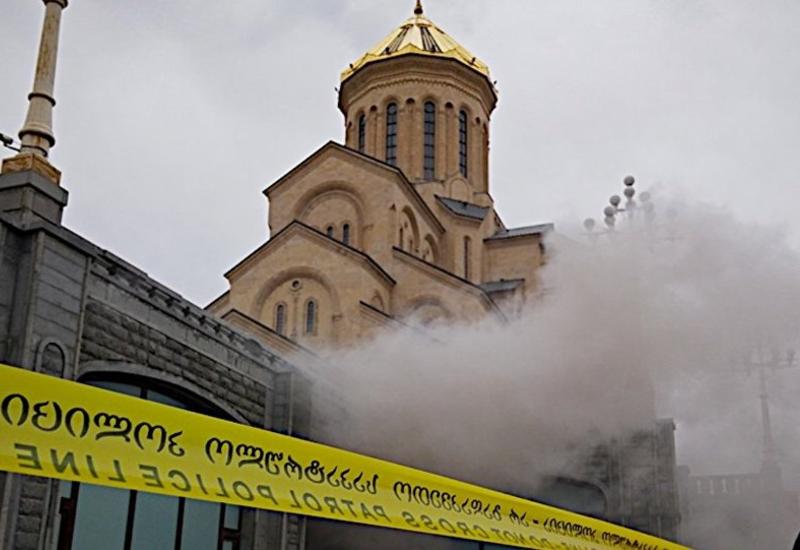 Пожар в главном православном соборе в Грузии