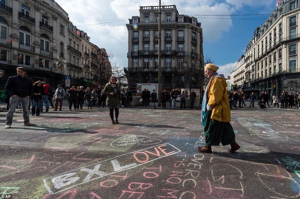 Мир скорбит о погибших в терактах в Брюсселе