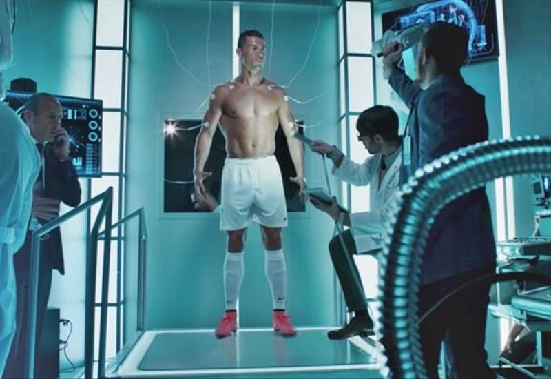 Ronaldo bu reklamdan 2.5 milyon avro qazandı