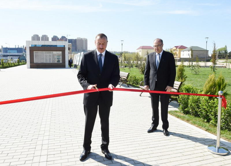 Президент Ильхам Алиев принял участие в открытии новых станций Бакметрополитена