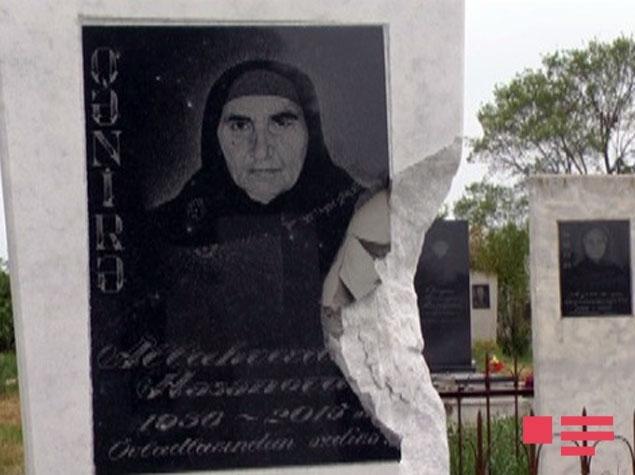 Армяне обстреляли кладбище в Тертере, разрушены могилы