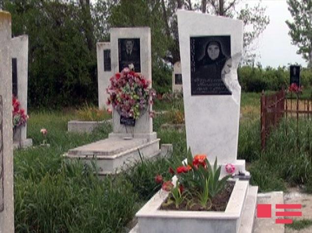 Армяне обстреляли кладбище в Тертере, разрушены могилы