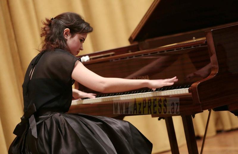 Молодая пианистка из Баку покорила Данию