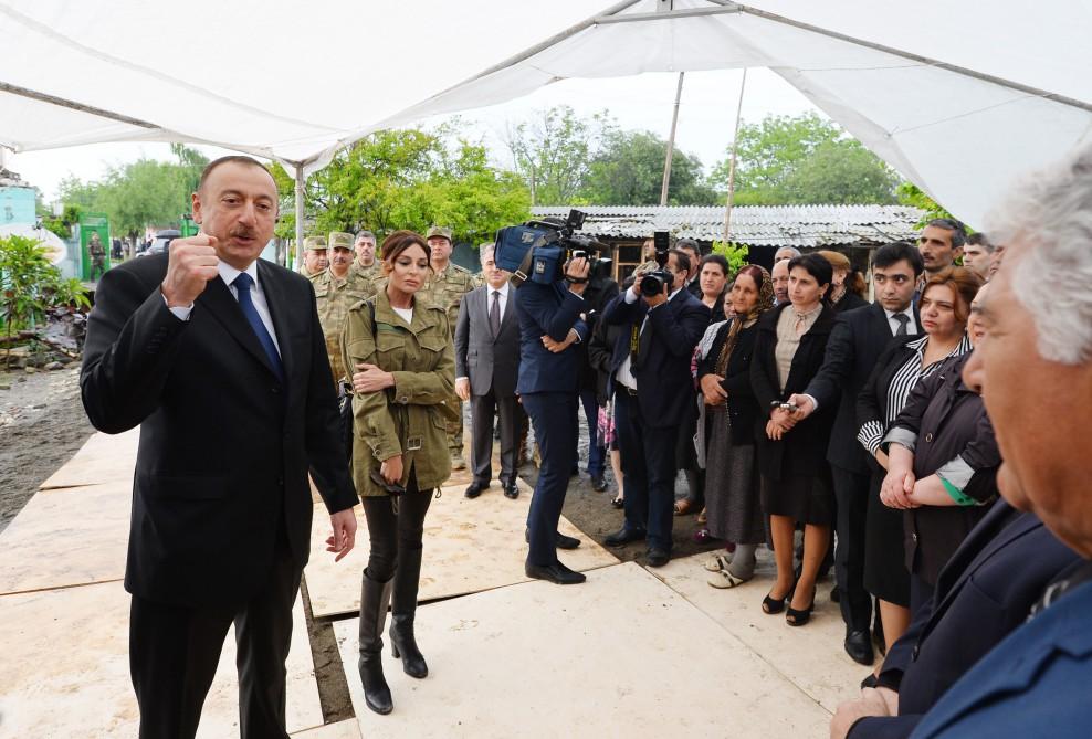 Президент Ильхам Алиев: Азербайджанская армия дает врагу достойный отпор