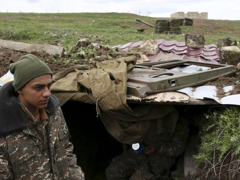 В армянской армии не хватает даже дождевиков