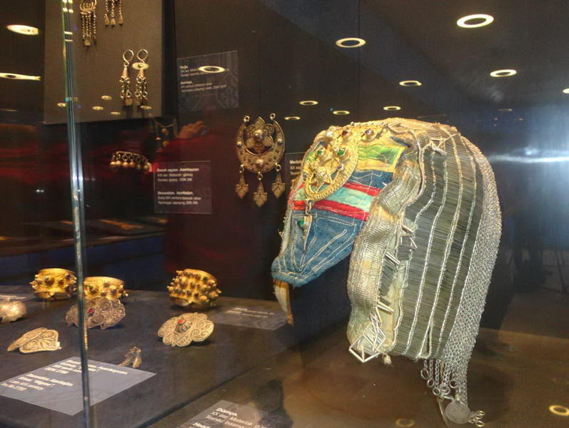 Жемчужины ювелирного искусства представлены в Баку