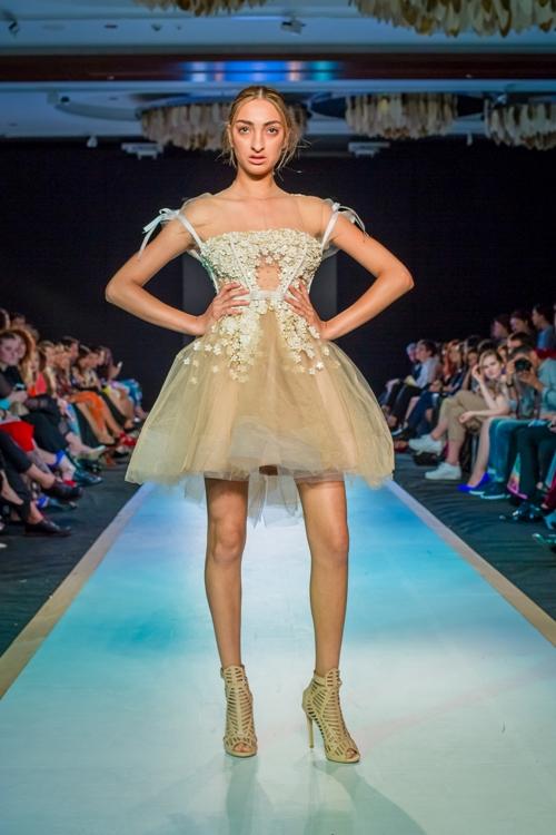 Всемирно известный дизайнер и посол Франции на потрясающем закрытии Azerbaijan Fashion Week