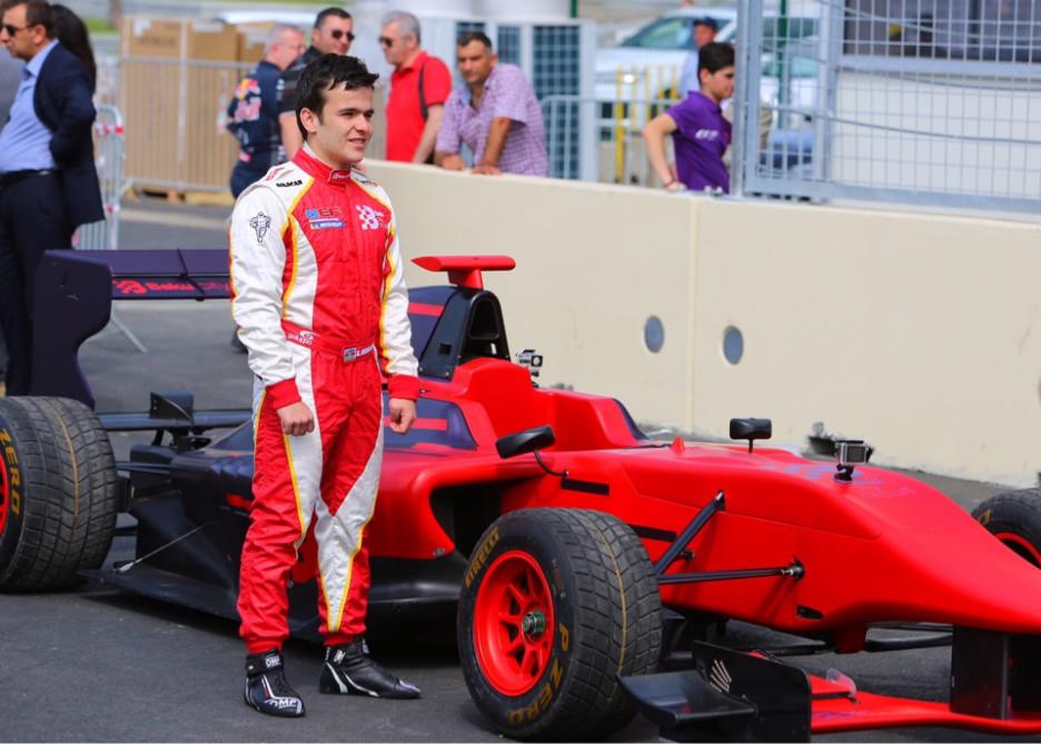 Azərbaycan pilotu Bakıda “Formula-1” trekini sınaqdan keçirib