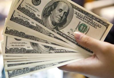 Нефтяной фонд продал банкам десятки миллионов долларов