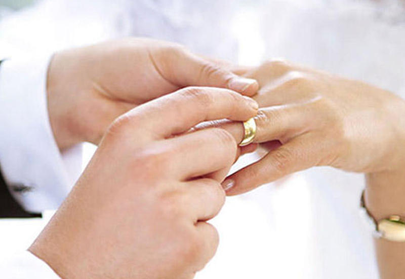 Азербайджанки стали чаще выходить замуж за иностранцев