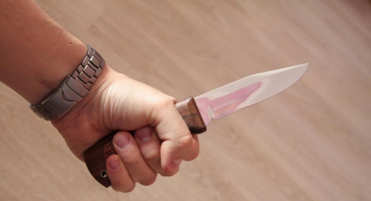 Ağdaşda çörək sexinin sahibi bıçaqlanıb