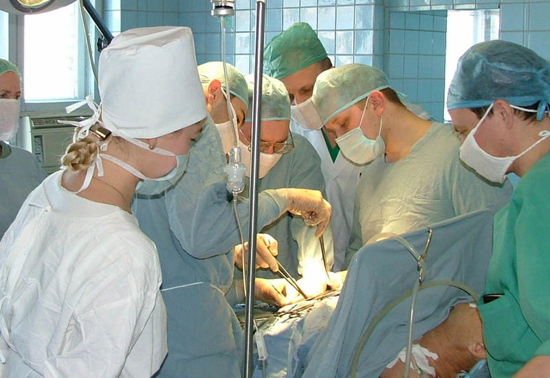 В Баку пациентке ампутировали здоровую ногу вместо больной