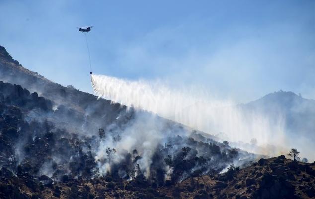 Сильные пожары в Калифорнии уничтожили 150 домов
