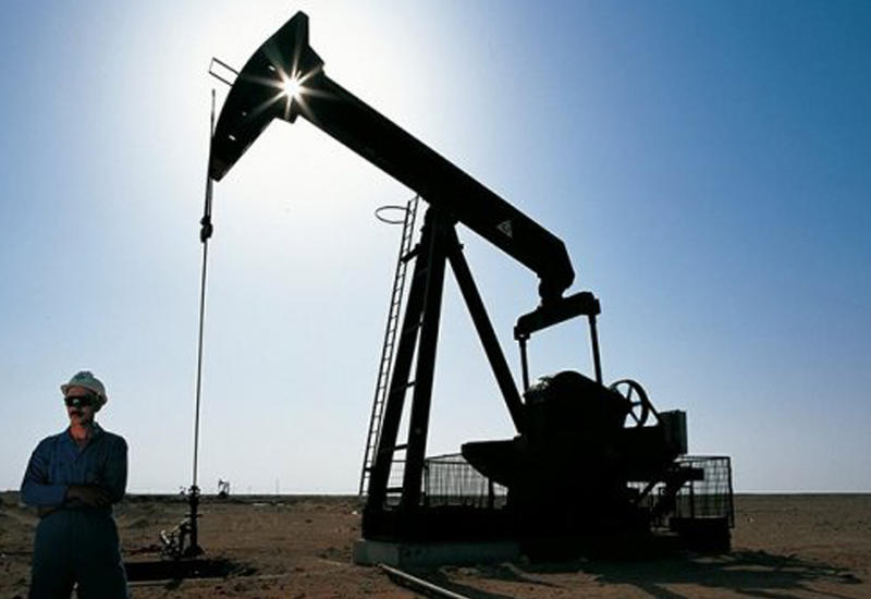 Цена нефти Brent понизилась до 77 долларов