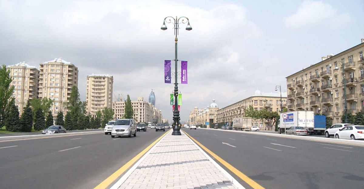 В центре Баку ограничено движение