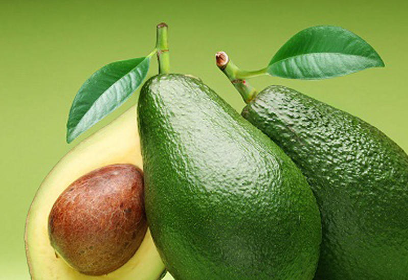 В Азербайджане изъяли крупную партию зараженного авокадо