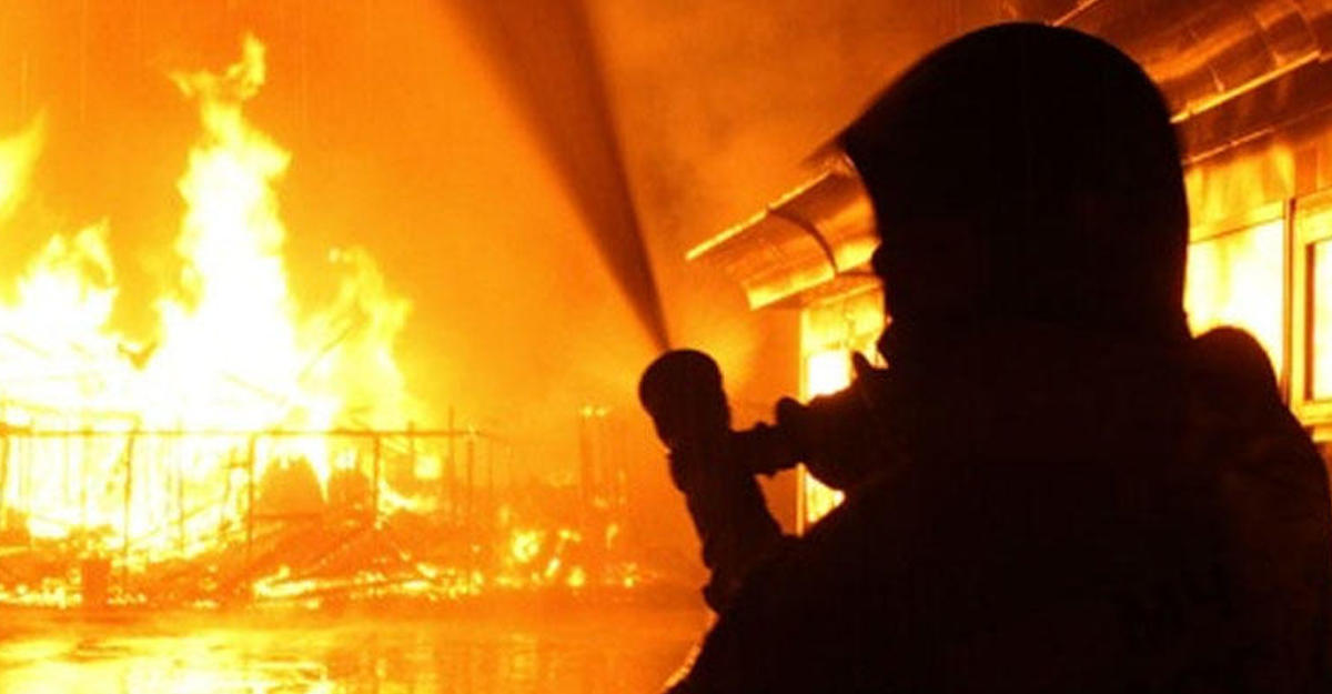 Страшный пожар во Владивостоке, есть погибшие