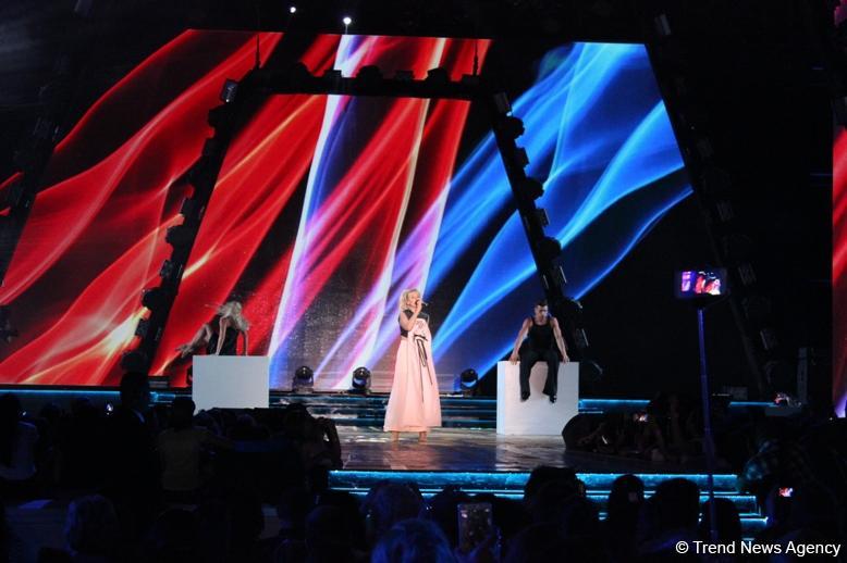 Российские СМИ высоко оценили Международный фестиваль "Жара" в Баку