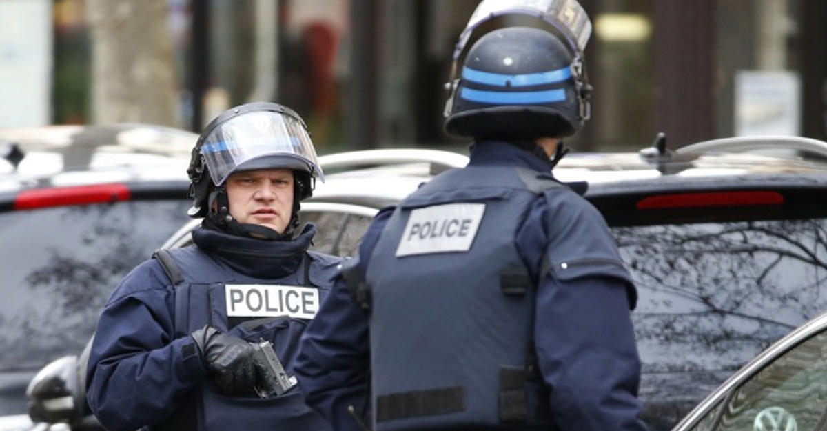 Рядом с военной базой во Франции задержали подозреваемого в подготовке теракта
