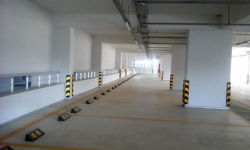 Новая и недорогая парковка в Баку