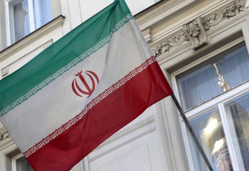 Иран ввел в обращение кредитные карты