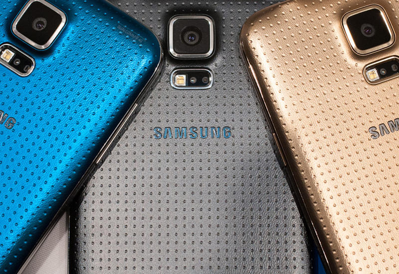 Samsung приостановил выпуск "взрывоопасного" смартфона
