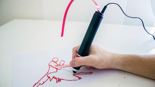 Изобретена 3D-ручка, печатающая пластиковыми отходами