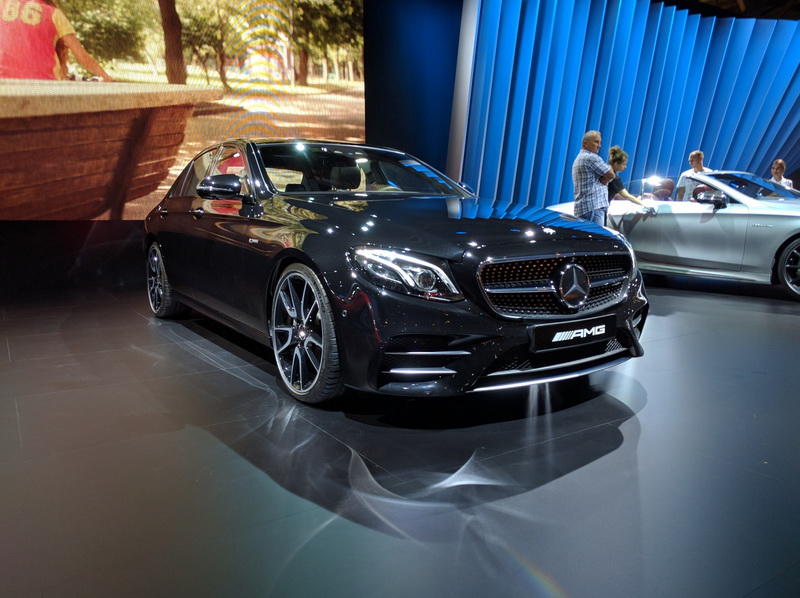 Mercedes-Benz показал новейшее кросс-купе