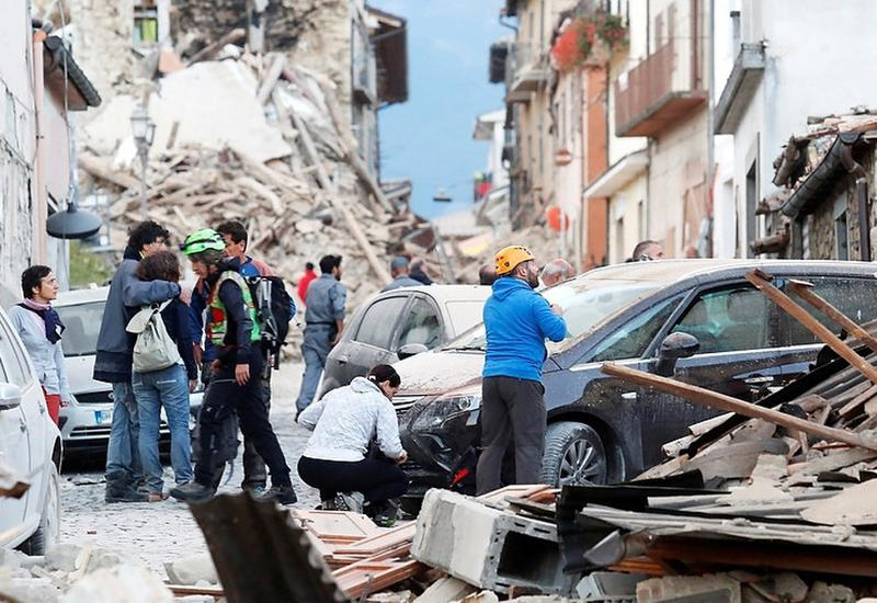 Итальянцы через SMS собрали 6 млн. для пострадавших от землетрясения