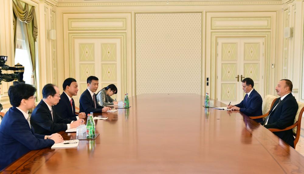 Президент Ильхам Алиев принял вице-министра иностранных дел Японии, а также генсека Форума стран-экспортеров газа