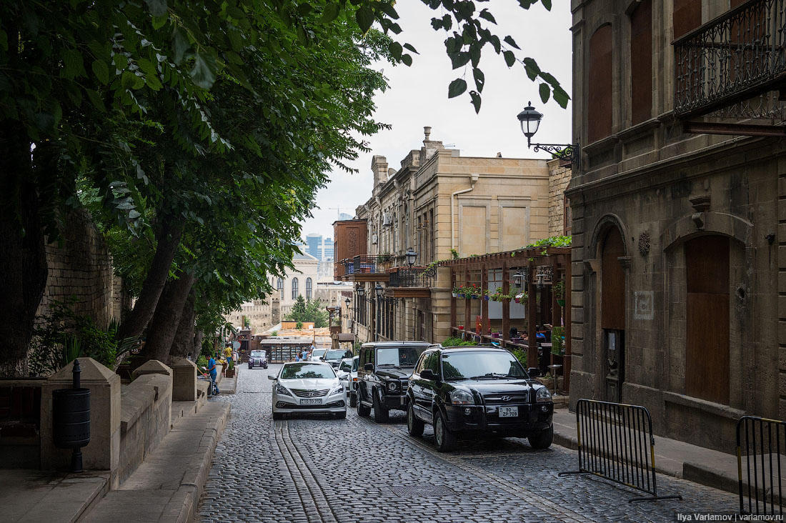 Baku streets. Большой Баку улицы. Варламов Баку. Лучшие улицы Баку. Баку фото улиц.