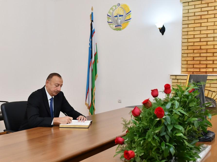 Президент Ильхам Алиев посетил посольство Узбекистана и выразил соболезнования в связи с кончиной Ислама Каримова