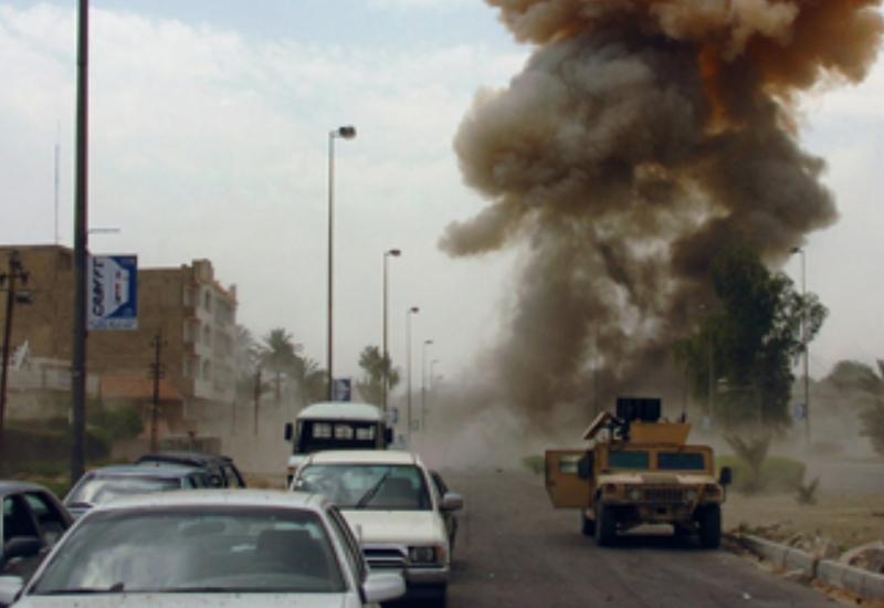 В центре Багдада прогремели сразу 2 взрыва