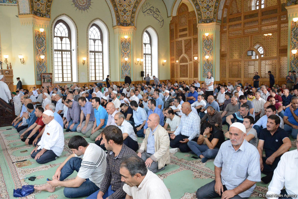 Рамазан азербайджан. Рамазан байрам азербайджан. Рамадан в азербайджане. Рамазан азербайджан. Рамадан в азербайджане.